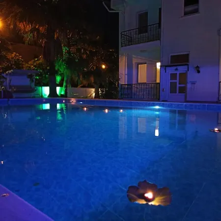 Isil Aparthotel