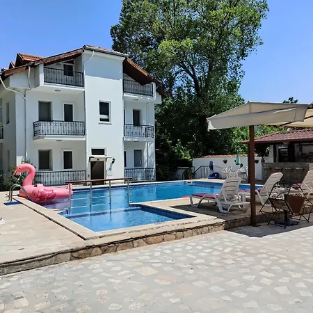 Isil Aparthotel