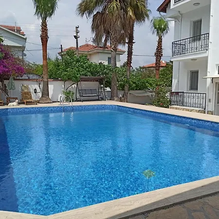Aparthotel Isil 2*